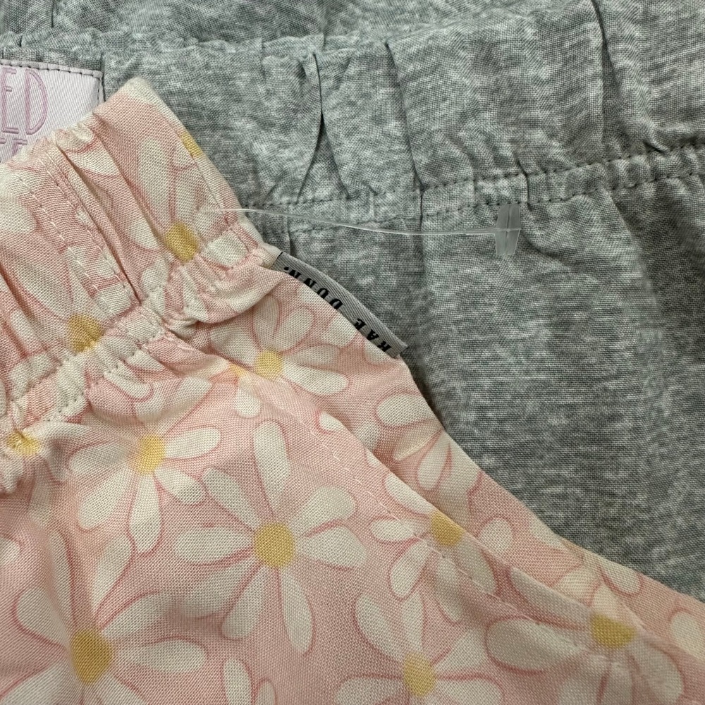 Rae Dunn Womens Pajama Shorts Set 2-Pack Gray Pink Daisy Floral Rayon Medium - Picture 10 of 11